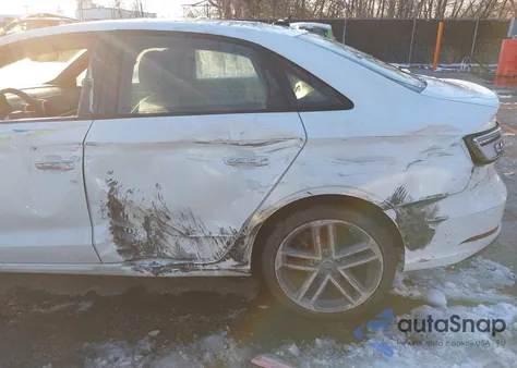 2020 Audi A3 Premium 40 Tfsi Front-Wheel Drive S Tronic z USA, uszkodzony, nr VIN WAUAUGFF8LA102901